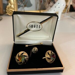 ✨ SWANK Gold CuffLink Set with Original Box ✨